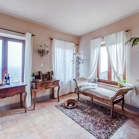 Belvilla By Oyo Letizia *