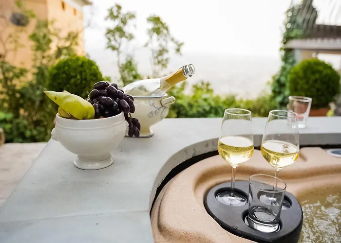 Spacious In With Private Pool Вилла