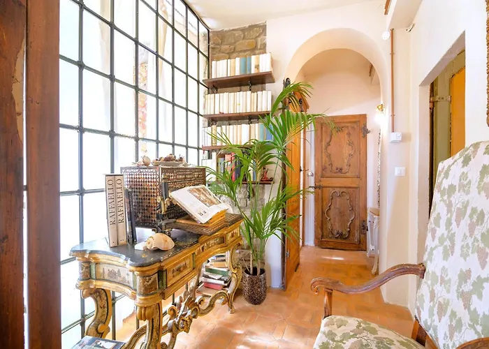 Spacious In With Private Pool * Кортона